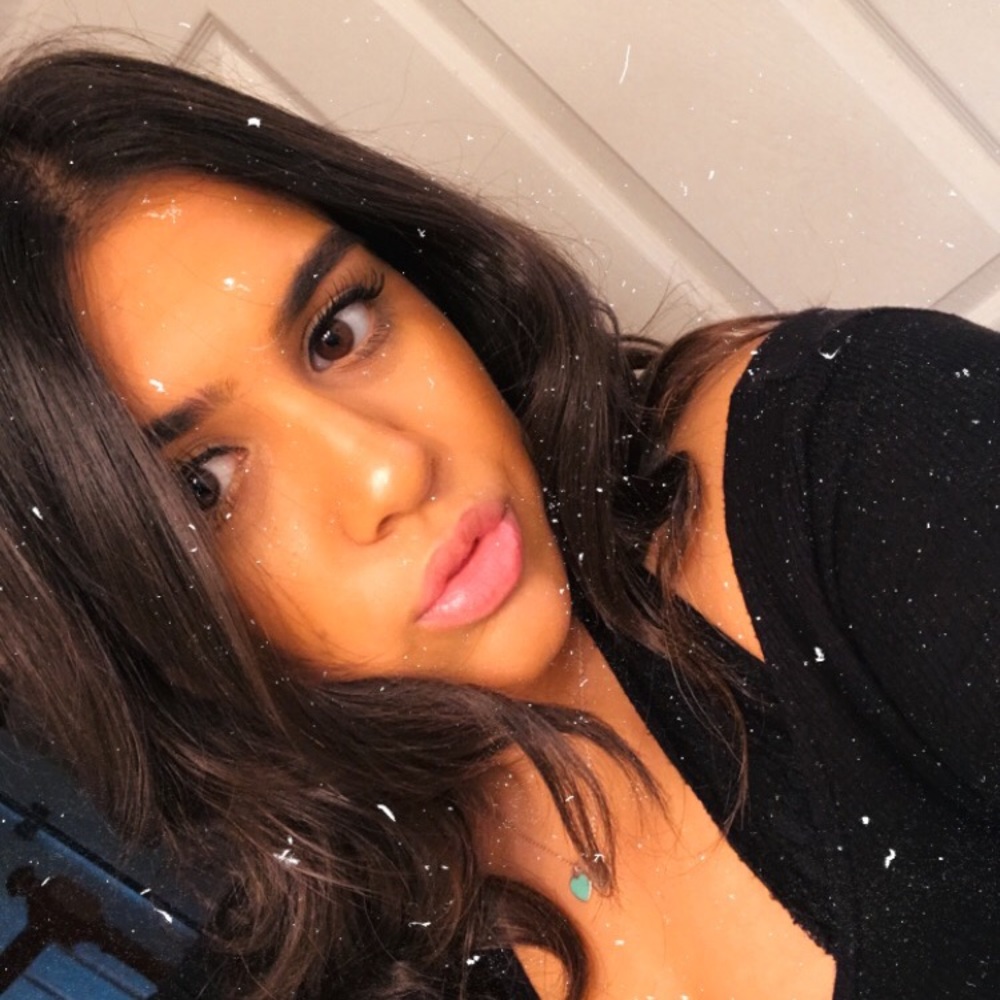 Meet your Posher, Aleena